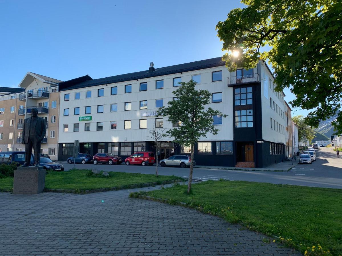 Fast Hotel Сволвер Екстериор снимка