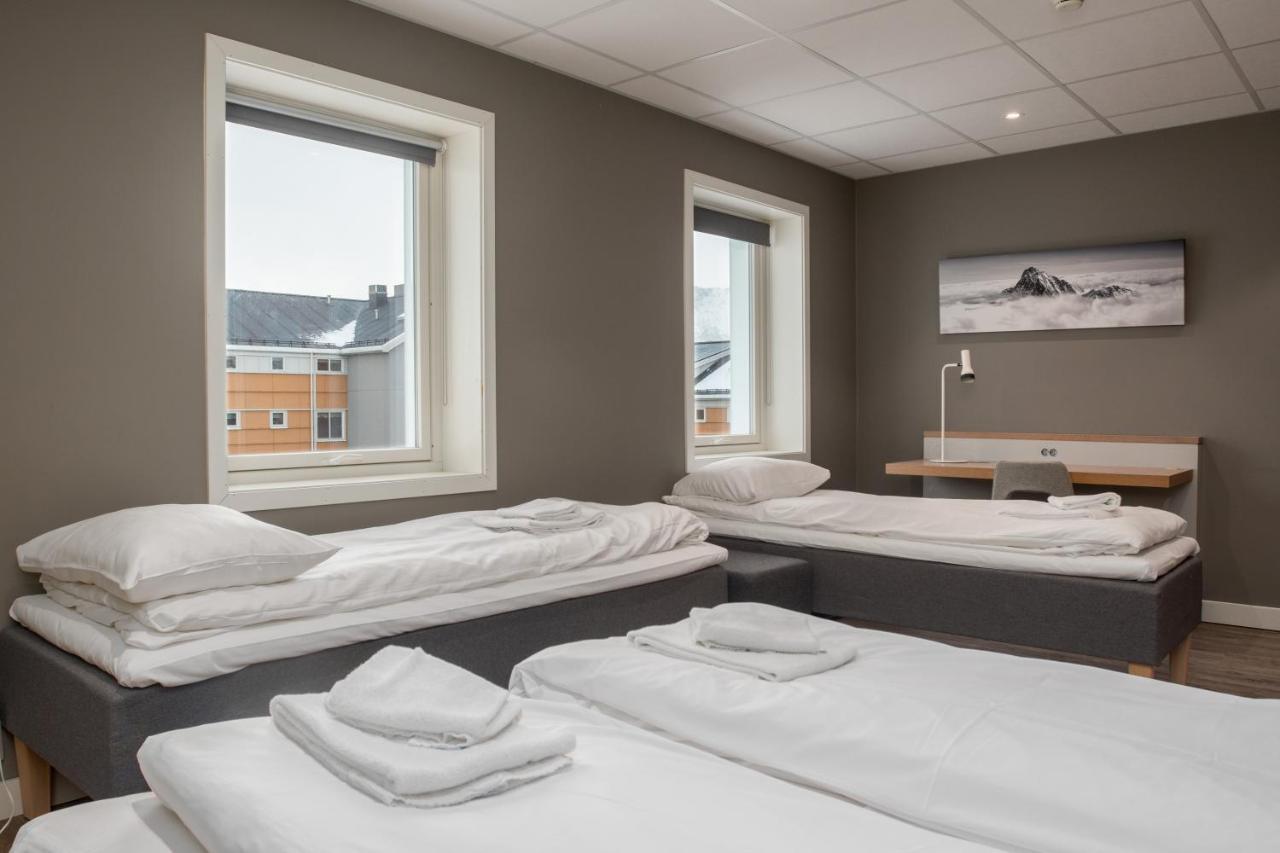 Fast Hotel Сволвер Екстериор снимка