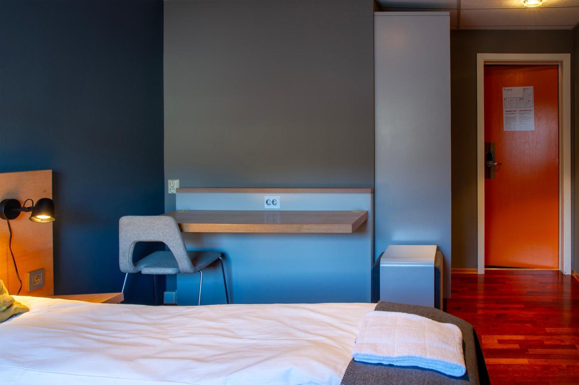 Fast Hotel Сволвер Екстериор снимка