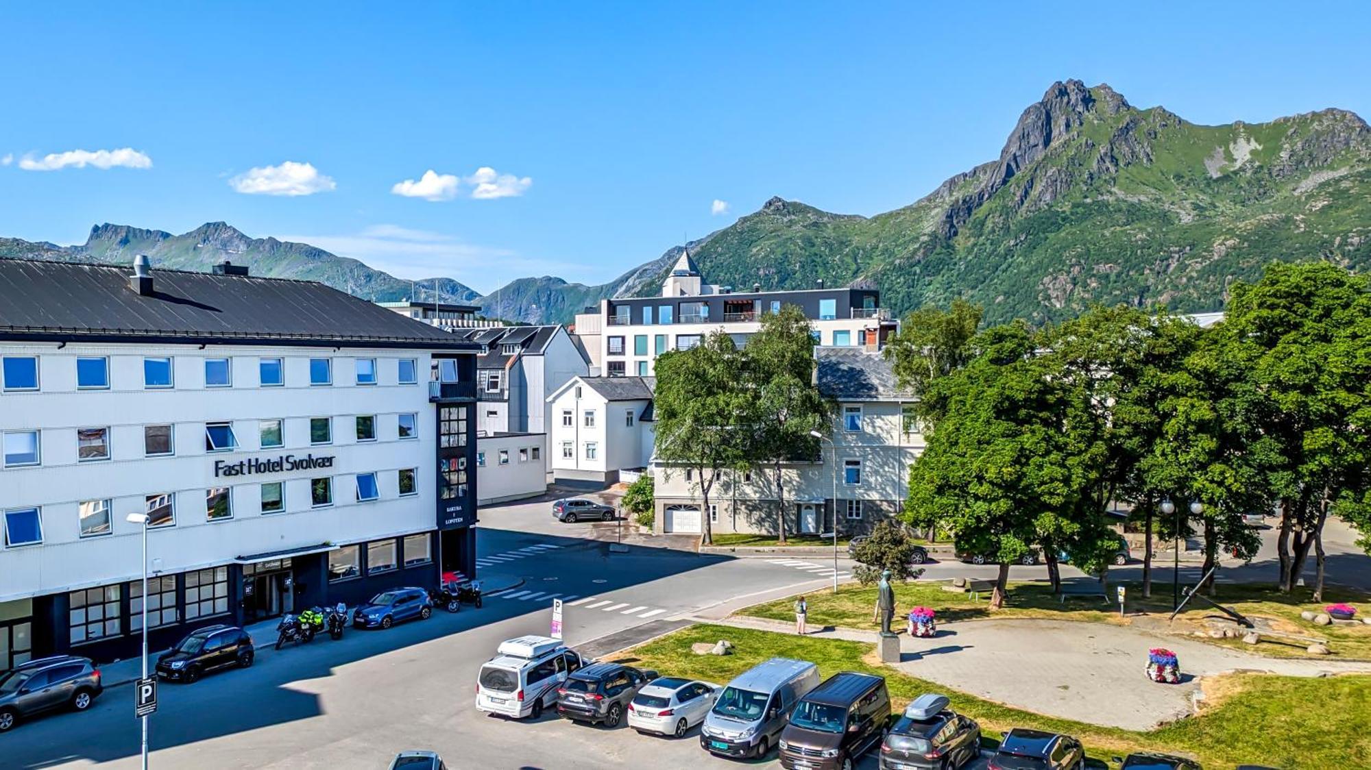 Fast Hotel Сволвер Екстериор снимка