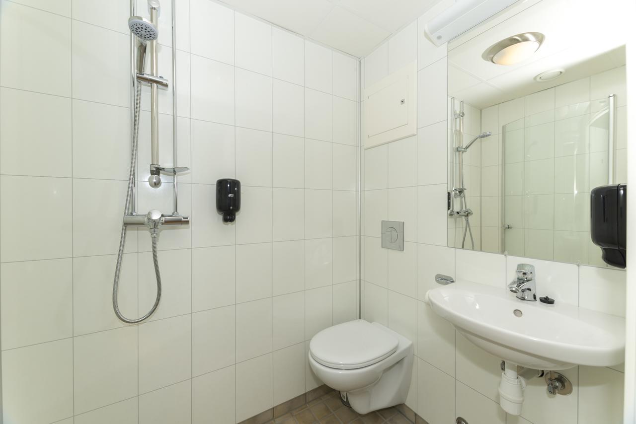 Fast Hotel Сволвер Екстериор снимка